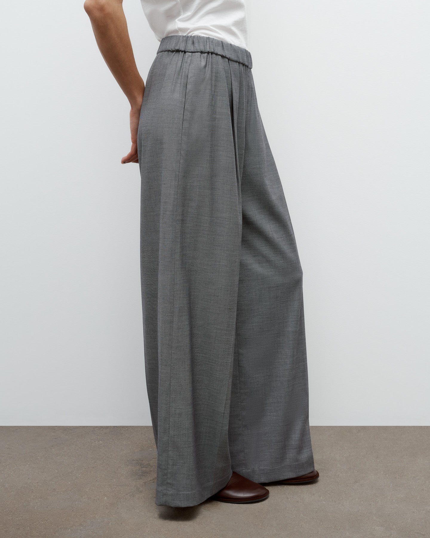 TWP Medium heather grey Eva Pant in Chintzed Wool view 3