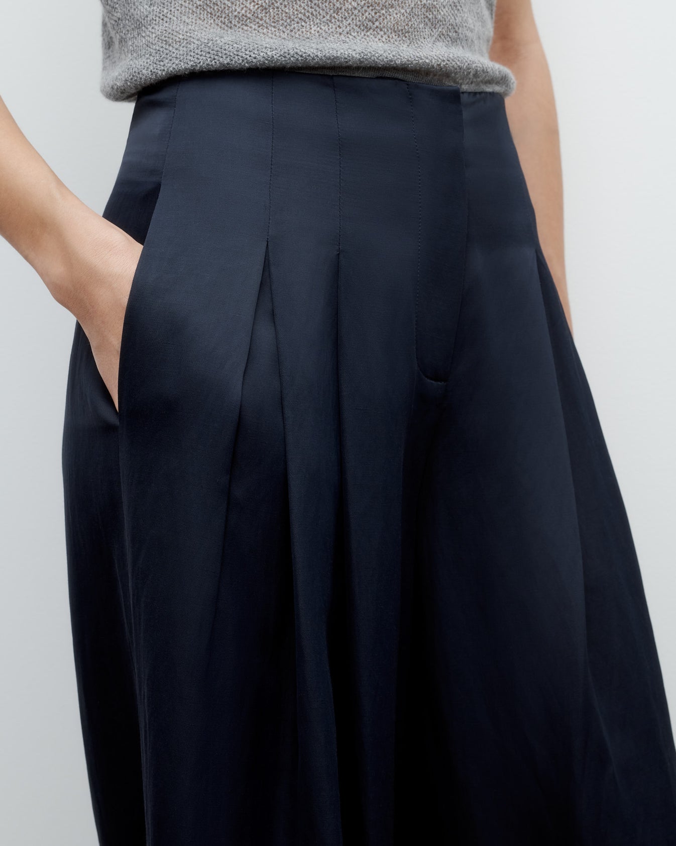 TWP Midnight Drew Pant in Coated Viscose Linen view 5