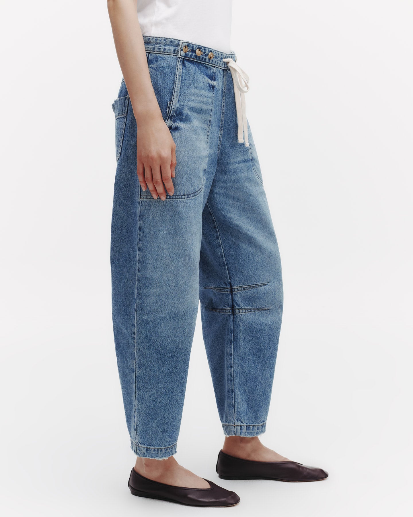 TWP Vintage wash Jetties Beach Jean in Vintage Wash Denim view 8