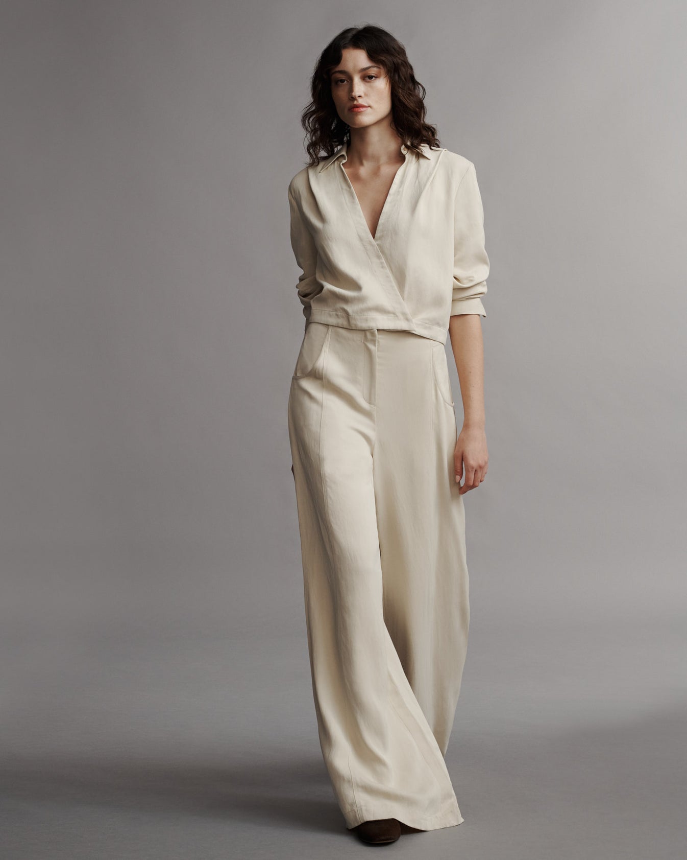 TWP French butter GTGOAN Top in Coated Viscose Linen view 2