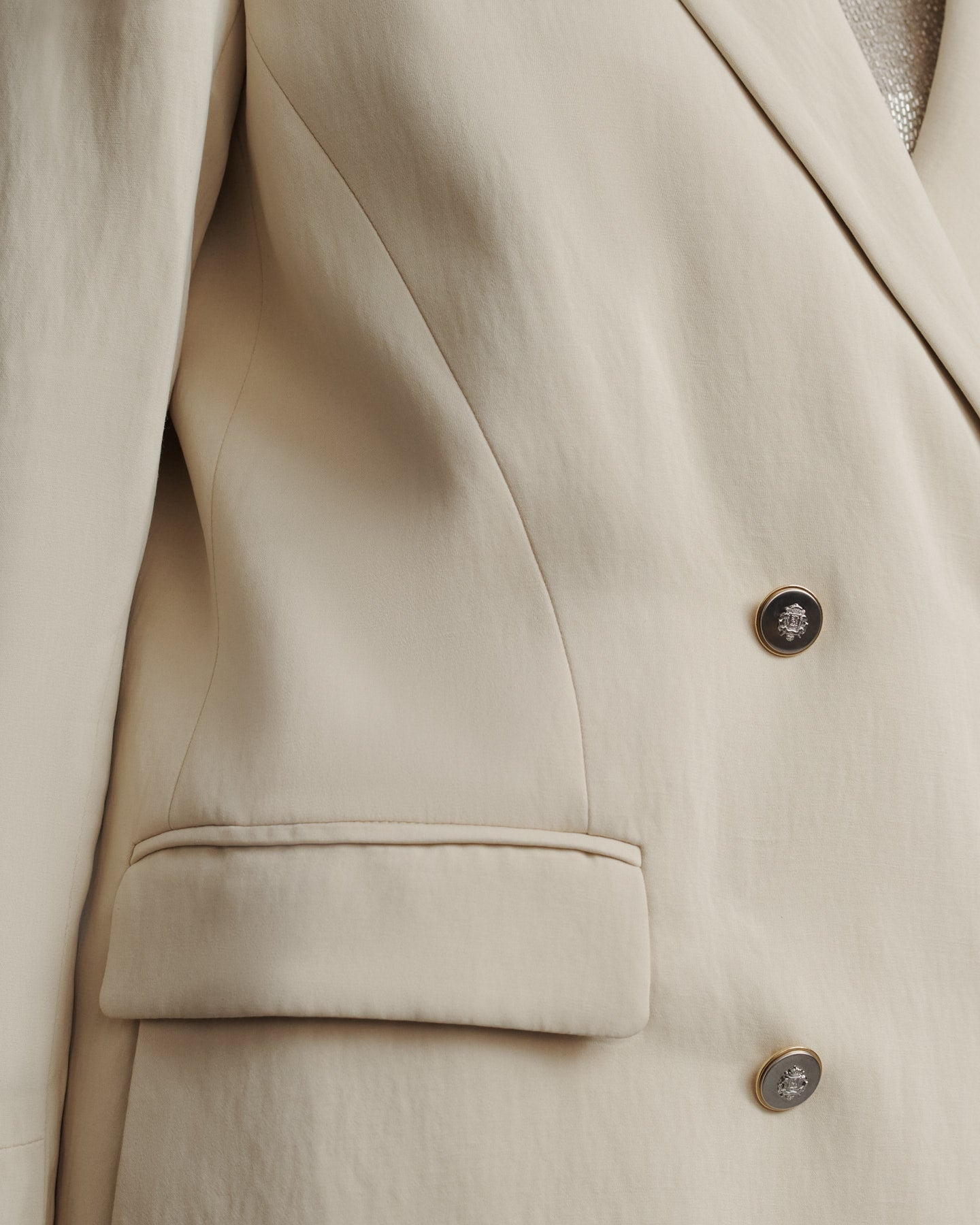 TWP French butter My Second Husband Blazer in Coated Viscose Linen view 3