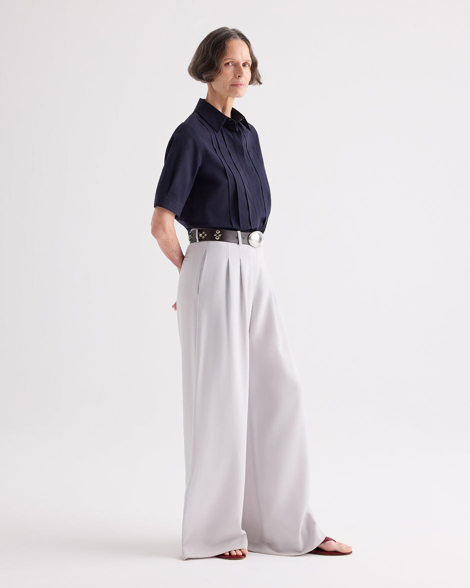 TWP Midnight Short Lived Shirt with Pleated Placket in Super Compact Poplin view 4