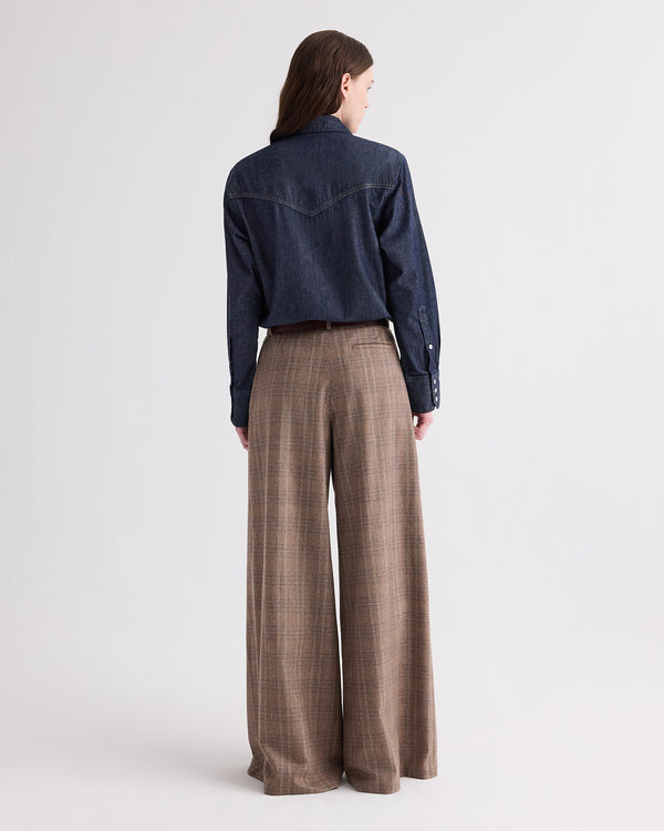 TWP Indigo resin Yellowstone in Denim Shirting view 4