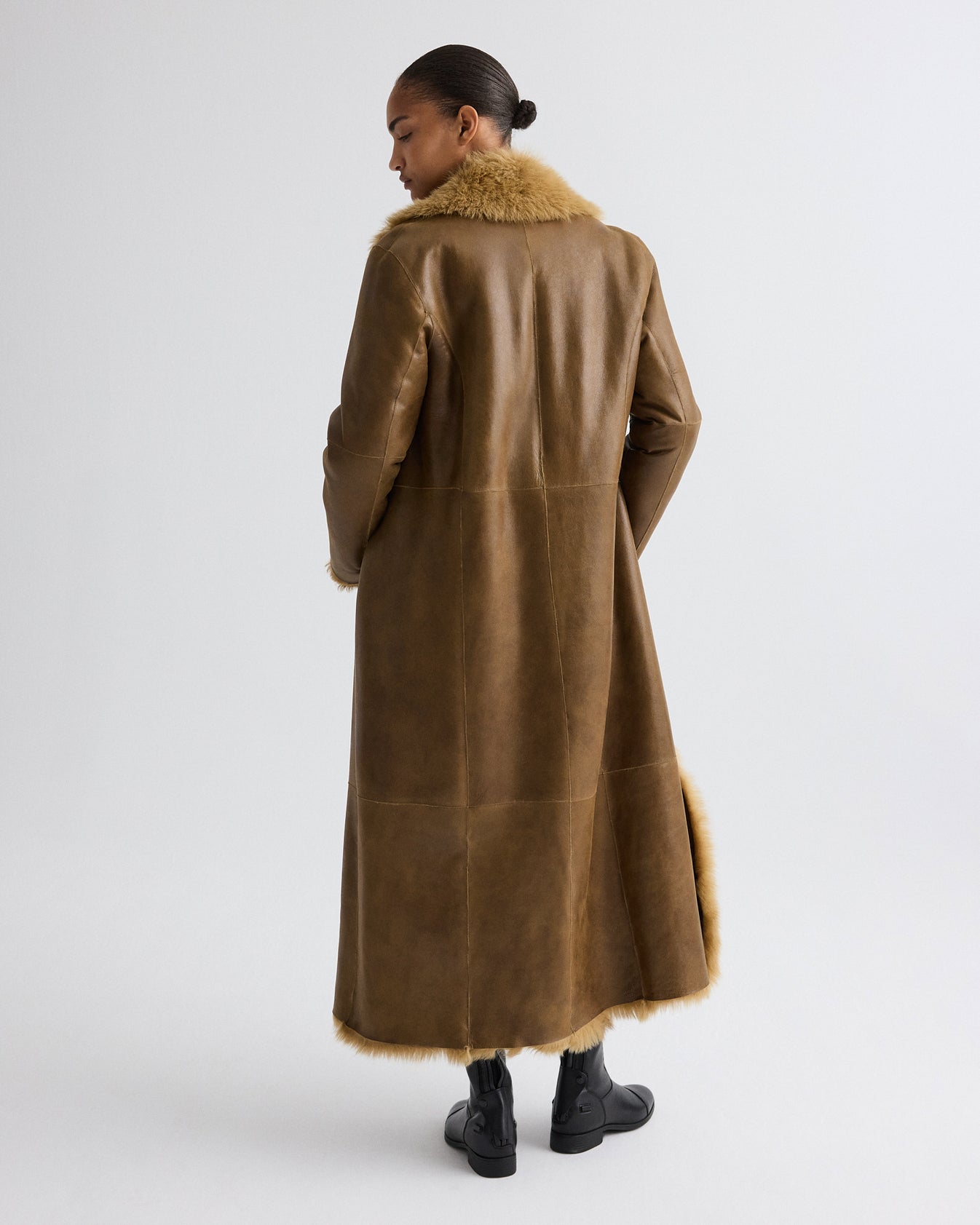 TWP Toasted coconut Reversible Long Aspen Jacket in Shearling view 6