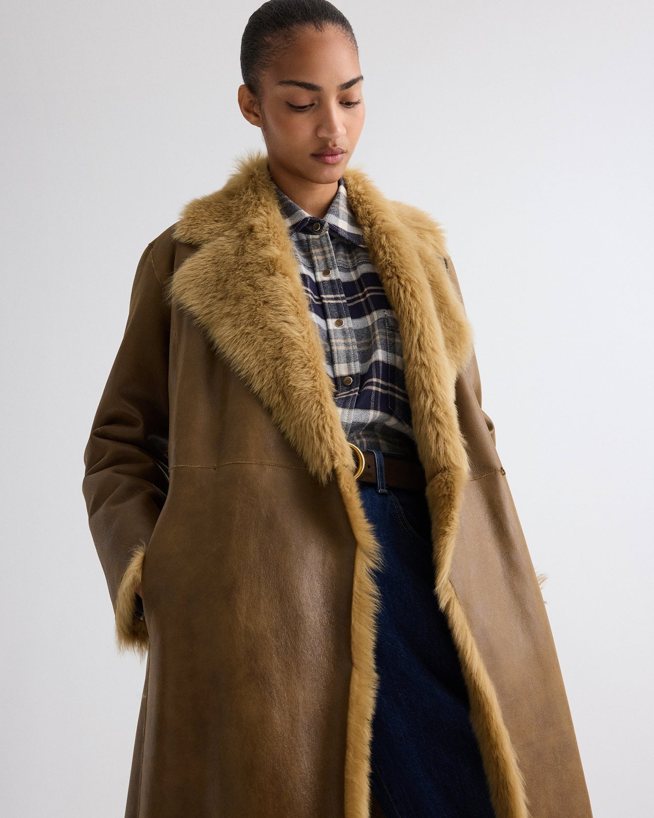 TWP Toasted coconut Reversible Long Aspen Jacket in Shearling view 2