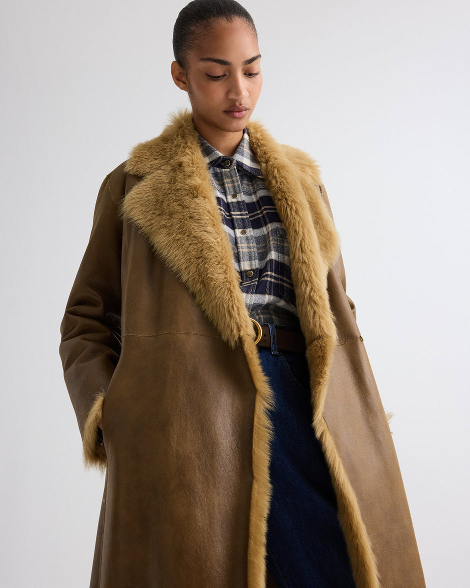 TWP Toasted coconut Reversible Long Aspen Jacket in Shearling view 5