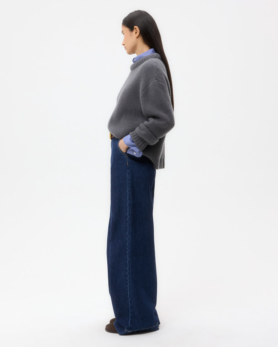 TWP Flat charcoal Waffle Thermal in Cashmere view 4