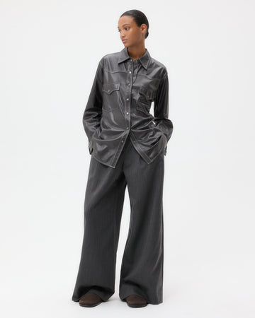 TWP Urban chic Dutton Shirt in Paper Leather view 4