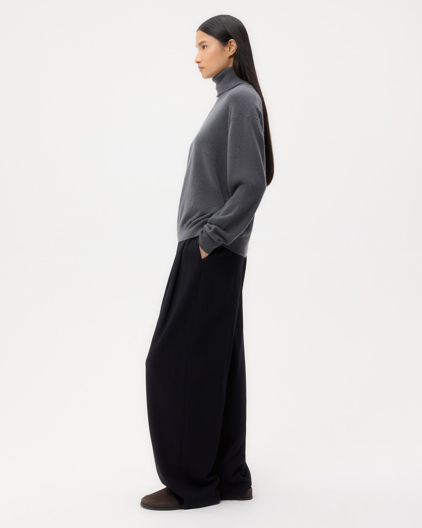 TWP Flat charcoal Easy T Neck Sweater in Cashmere view 4