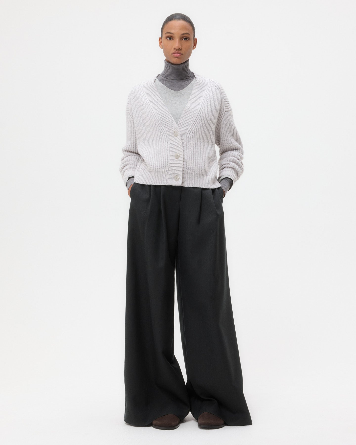 TWP Light heather grey Cropped Cardi in Cashmere view 6