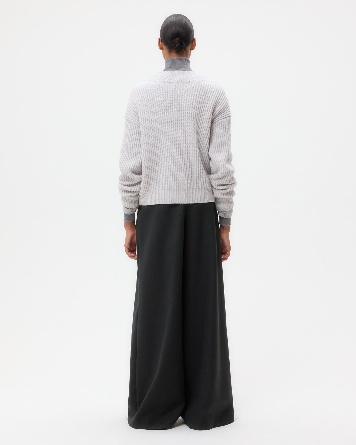 TWP Light heather grey Cropped Cardi in Cashmere view 5