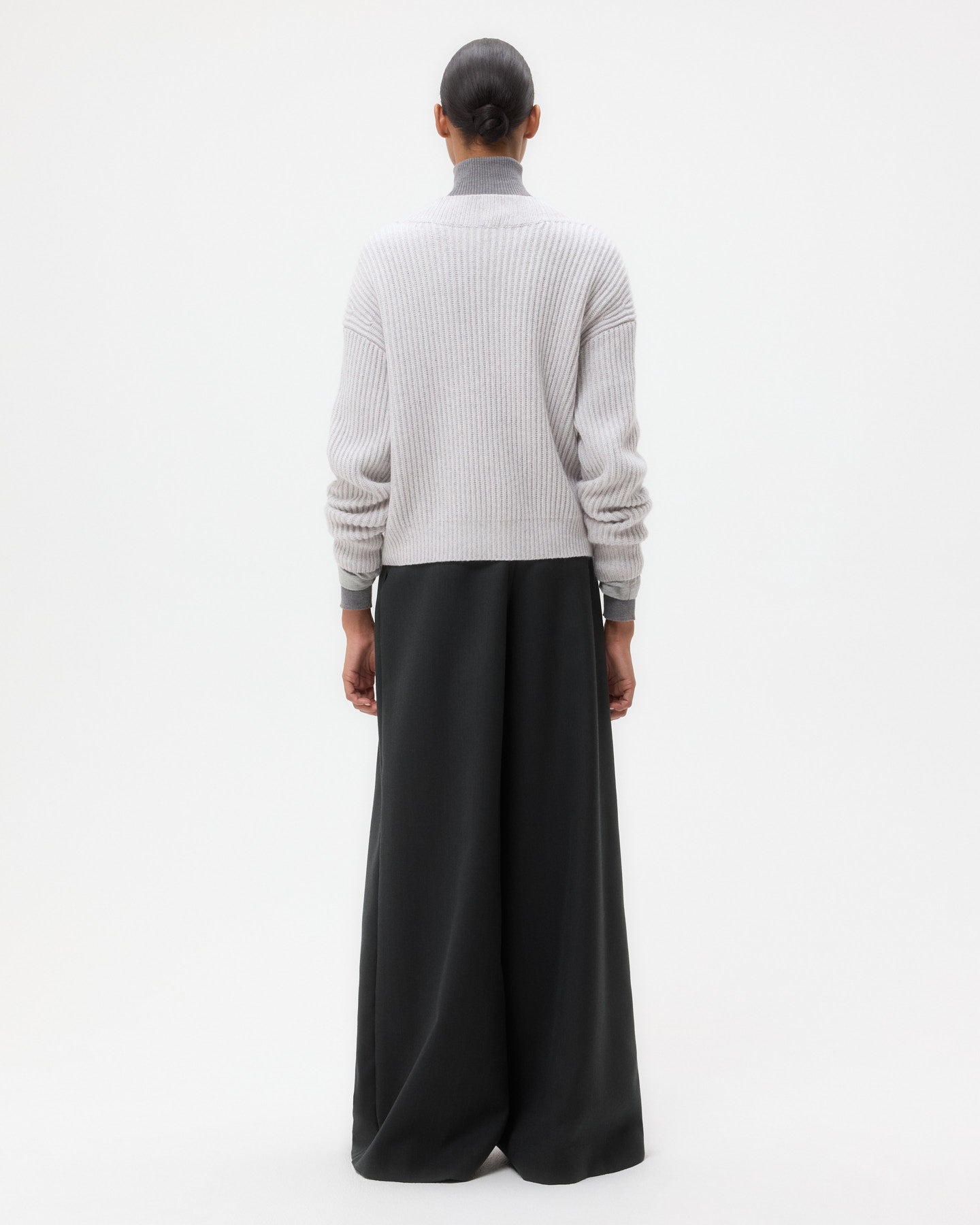 TWP Light heather grey Cropped Cardi in Cashmere view 5