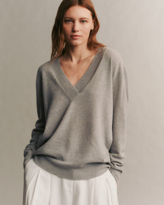TWP Light heather grey Deep V Sweater in Cashmere view 3