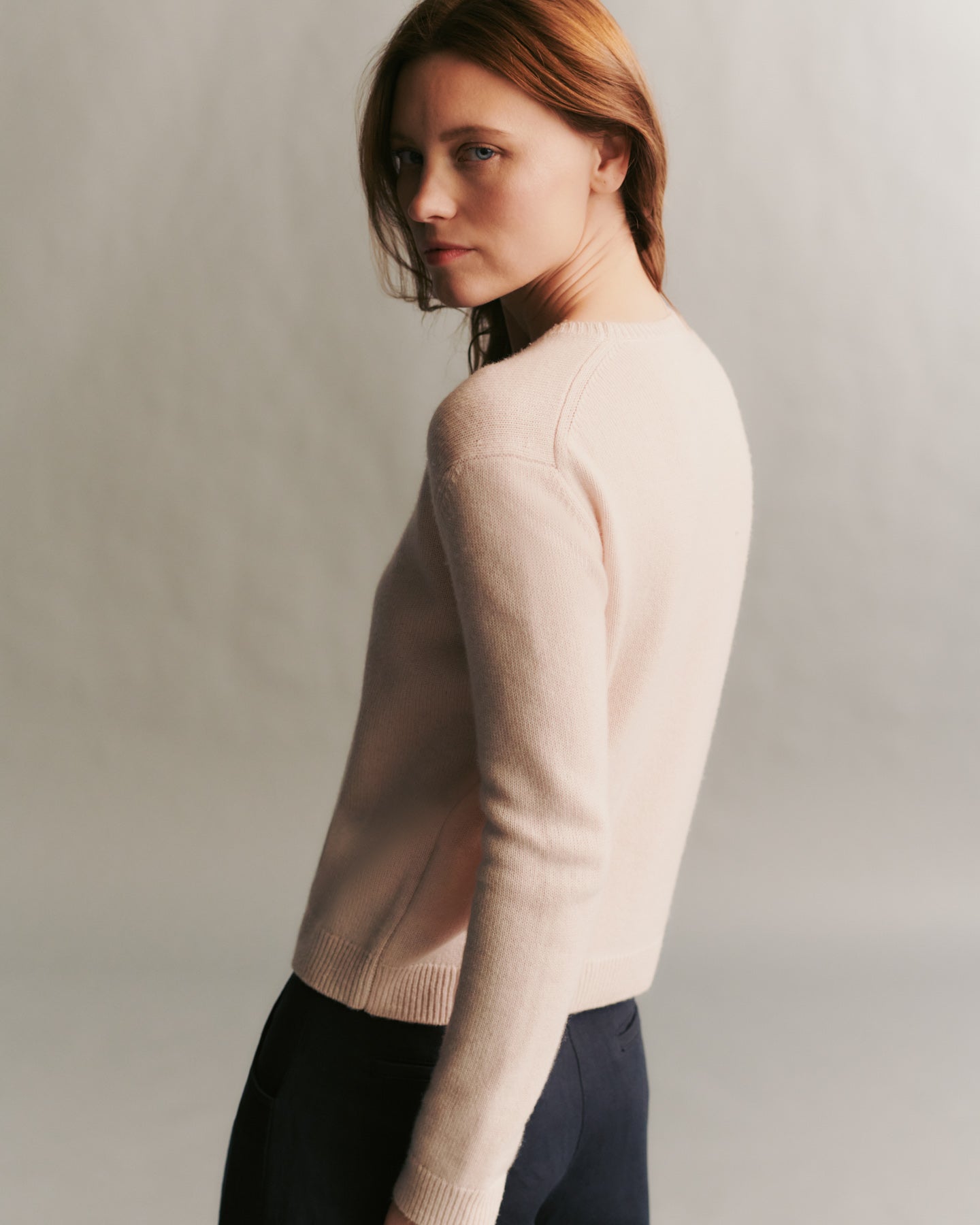 Pale blush Jill Crewneck Sweater in cashmere TWP