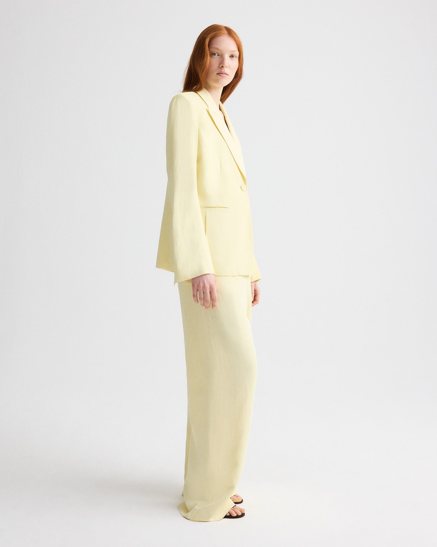 TWP Flan Her Fit Blazer in Coated Viscose Linen view 4