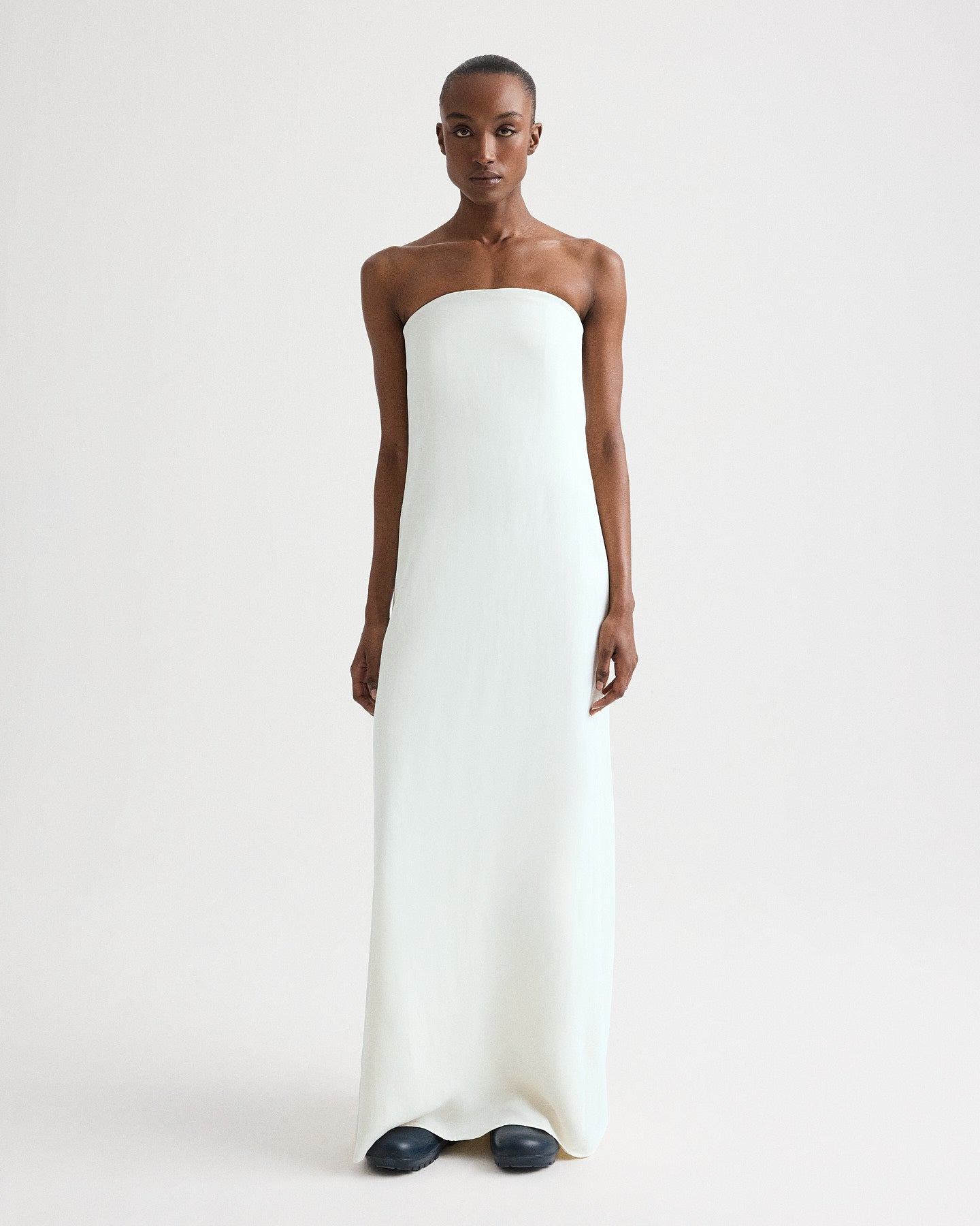 Blue flower Carolyns Gown in Coated Viscose Linen | TWP Blue flower Carolyns Gown in Coated Viscose Linen | TWP